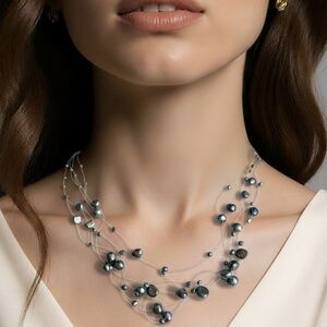 Peacock Grey floating illusion freshwater pearl necklace 🆕